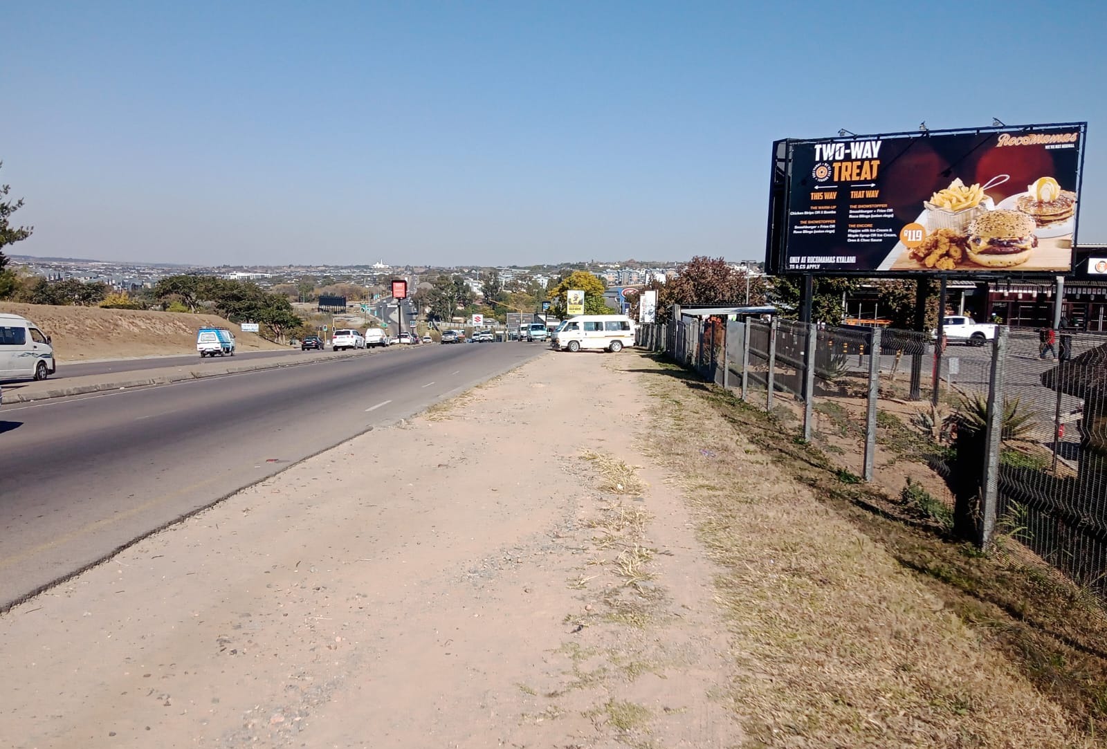 Rocomamas Two-Way Treat Billboard